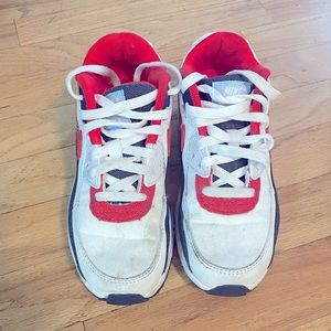 July 4th price drop ❤️🤍💙.Red, white and blue Boys Air Max 90 (size 2.5)